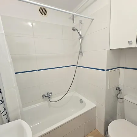 Sunny Near Rynek Square 아파트 *