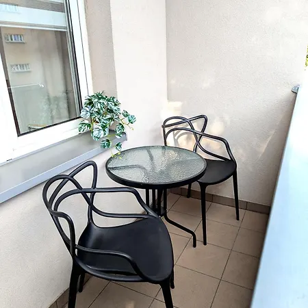Apartment Sunny 3 Minutes Walk From Rynek Square