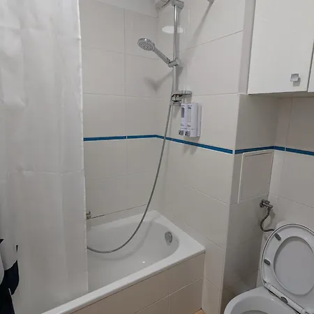 Апартаменти Sunny 3 Minutes Walk From Rynek Square
