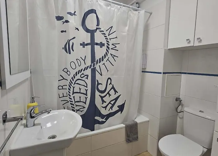 Sunny Apartment 3 Minutes Walk From Rynek Square Apartment *